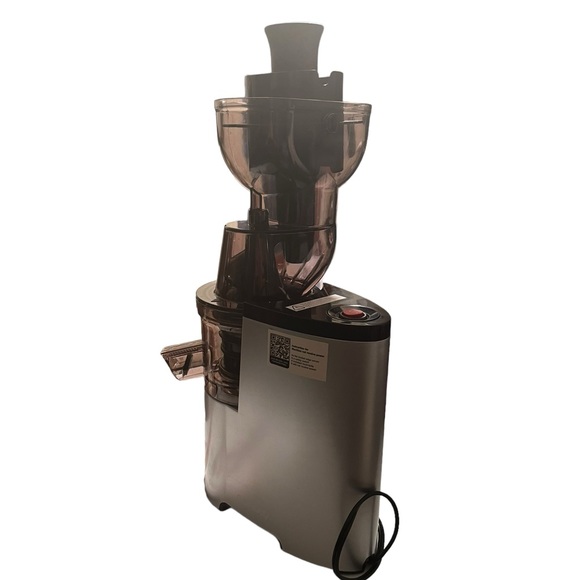 Canoly 002 Masticating Juicer NWT - Picture 9 of 12